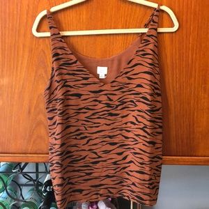 A New Day v neck tiger print camisole top size small